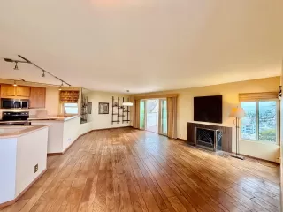 Photo #6: 250043121 Listing