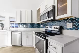 Photo #2: 250043173 Listing