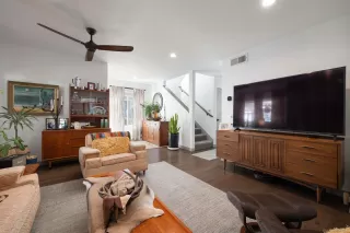 Photo #2: 250043184 Listing