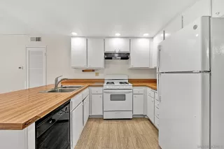 Photo #6: 250043210 Listing