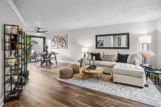 Photo #3: 250043257 Listing