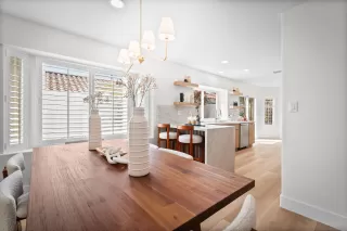 Photo #2: 250043262 Listing