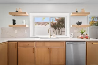 Photo #5: 250043262 Listing