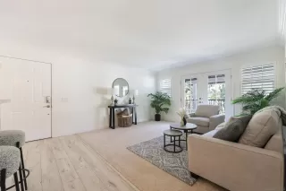 Photo #5: 250043276 Listing