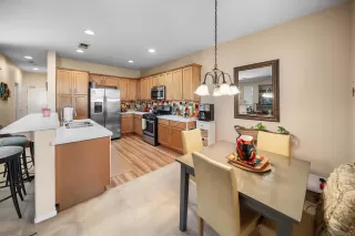 Photo #1: 250043308 Listing