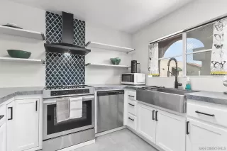 Photo #1: 250043336 Listing 