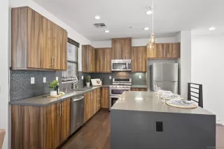 Photo #5: 250043355 Listing