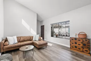 Photo #5: 250043364 Listing