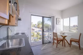 Photo #6: 250043370 Listing