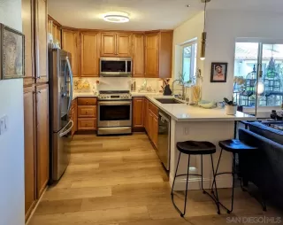 Photo #1: 250043381 Listing