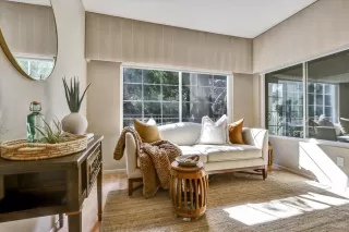 Browse active condo listings in COVENTRY WOODS