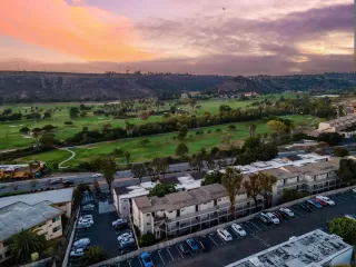 Photo #2: 250043409 Listing