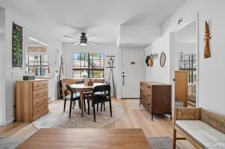 Photo #2: 250043427 Listing