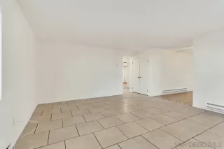 Photo #2: 250043458 Listing