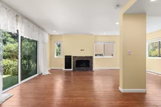 Photo #2: 250043460 Listing