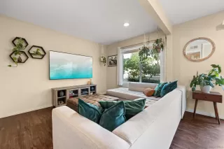 Photo #6: 250043461 Listing 