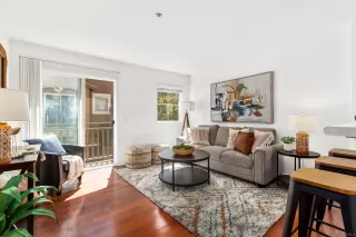 Photo #5: 250043463 Listing