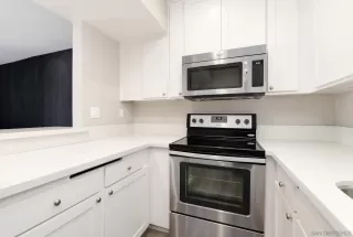 Photo #2: 250043468 Listing