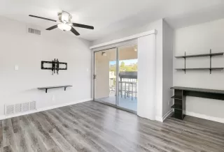 Photo #4: 250043468 Listing