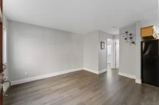 Photo #4: 250043501 Listing 