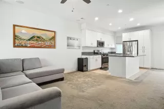 Photo #2: 250043518 Listing 