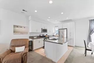 Photo #6: 250043518 Listing 