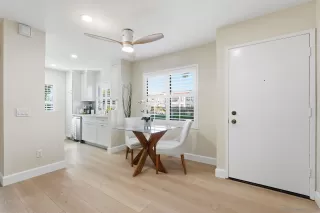 Photo #5: 250043521 Listing