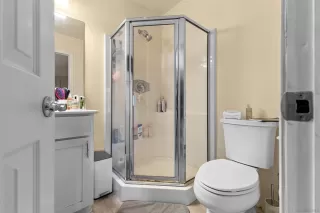 Photo #6: 250043537 Listing