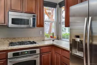 Photo #5: 250043551 Listing