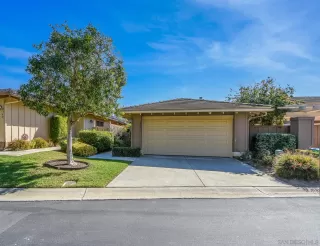 Photo #2: 250043616 Listing