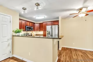 Photo #4: 250043646 Listing