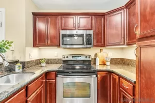 Photo #5: 250043646 Listing