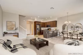 Photo #1: 250043673 Listing 