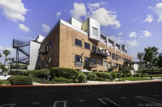 Photo #3: 250043677 Listing 