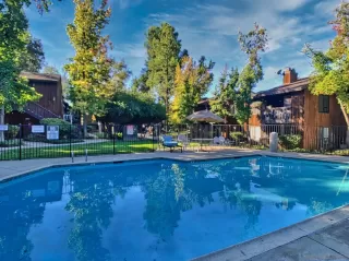 Photo #2: 250043678 Listing 