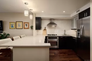 Photo #2: 250043697 Listing