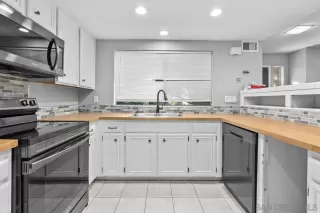 Photo #1: 250043704 Listing