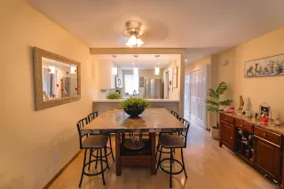 Photo #5: 250043718 Listing