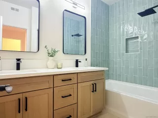 Photo #1: 250043719 Listing 