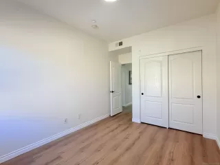 Photo #2: 250043719 Listing 