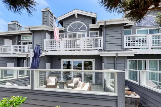 MLS: 250043723 Condo For Sale