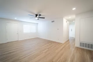 Photo #3: 250043736 Listing 