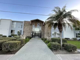 Photo #1: 250043742 Listing 