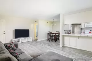 Photo #2: 250043752 Listing 