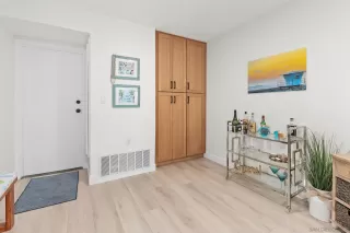 Photo #5: 250043851 Listing 