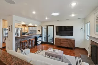 Photo #5: 250043864 Listing 