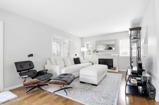 Photo #1: 250043876 Listing 