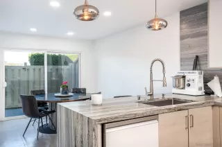 Photo #2: 250043892 Listing 