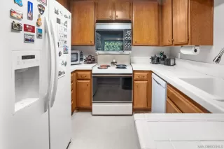 Photo #2: 250043905 Listing