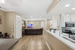 Photo #6: 250043917 Listing 